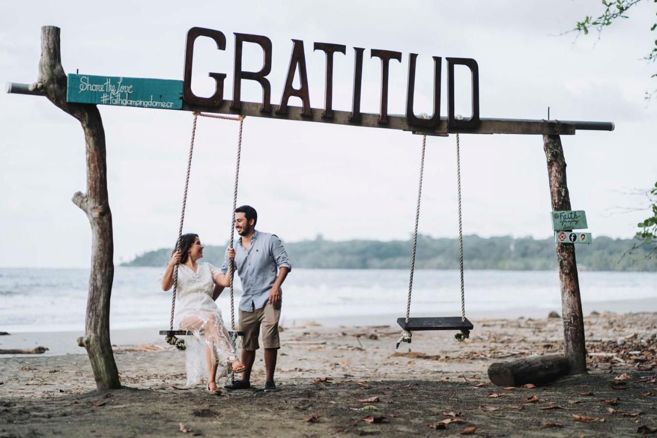Faith Glamping Dome Costa Rica 호텔 만사니요 외부 사진
