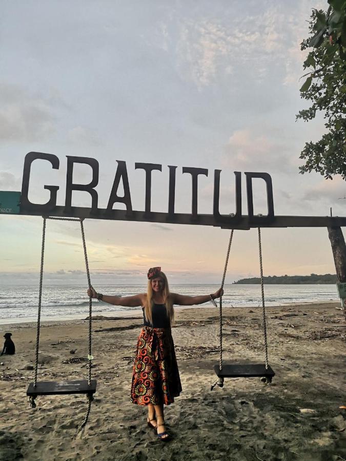 Faith Glamping Dome Costa Rica 호텔 만사니요 외부 사진